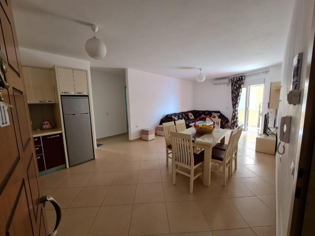 Meltin Apartments Саранде Екстериор снимка